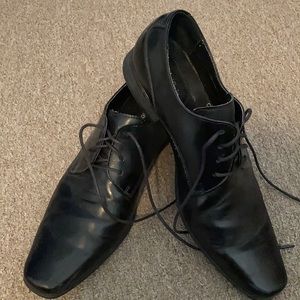 Calvin Klein men’s black lace up dress shoes